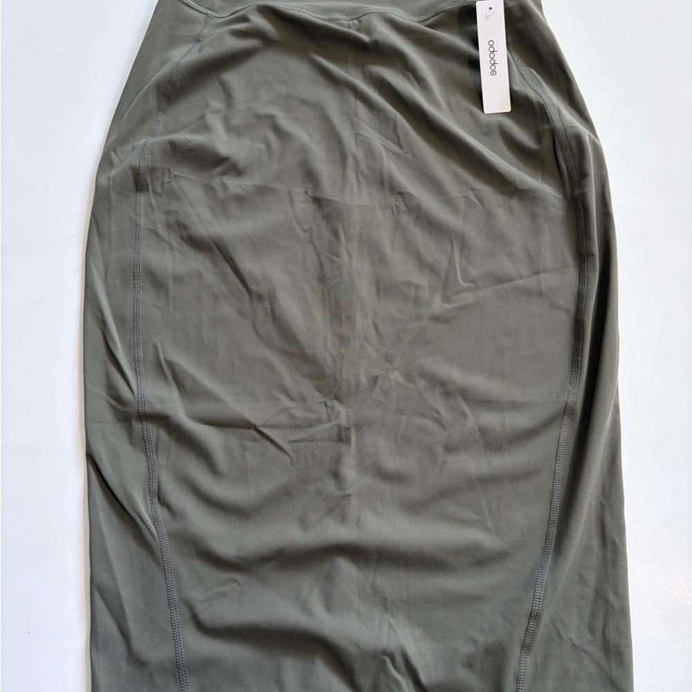 Ododos Yoga High-Rise Olive Green Active Midi Skirt